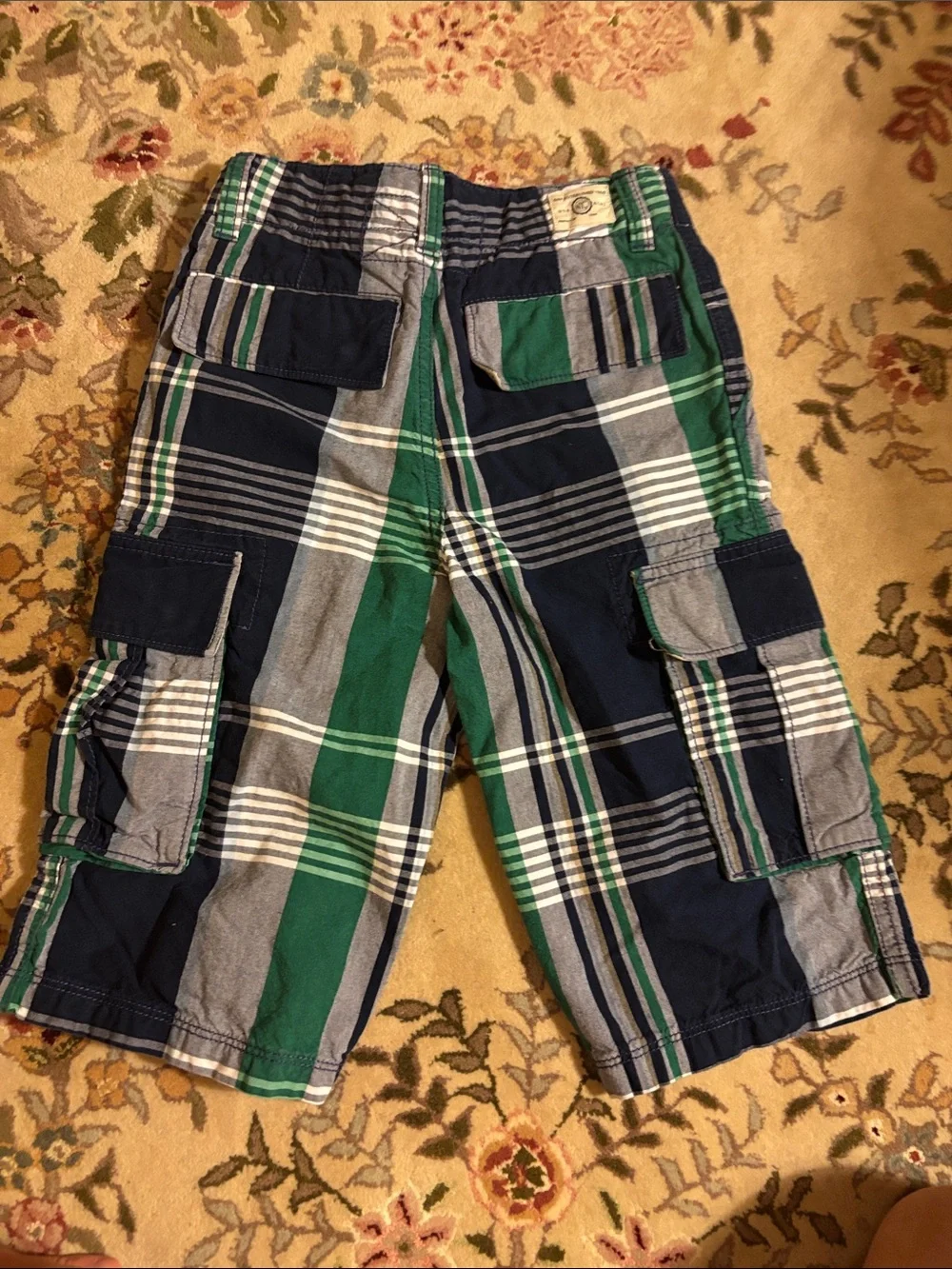 Gap kids Slim Plaid Cargo Boy’s Shorts in Navy & Green
